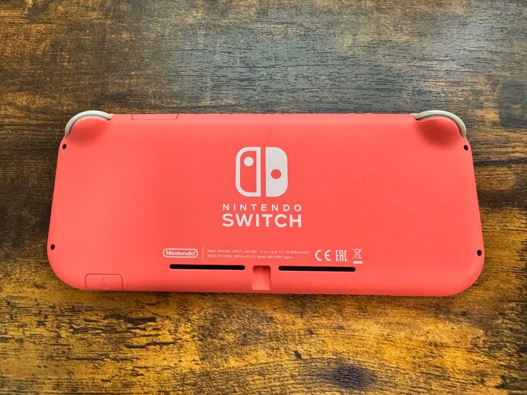 Nintendo Switch Liteコーラルあつまれどうぶつの森セット
