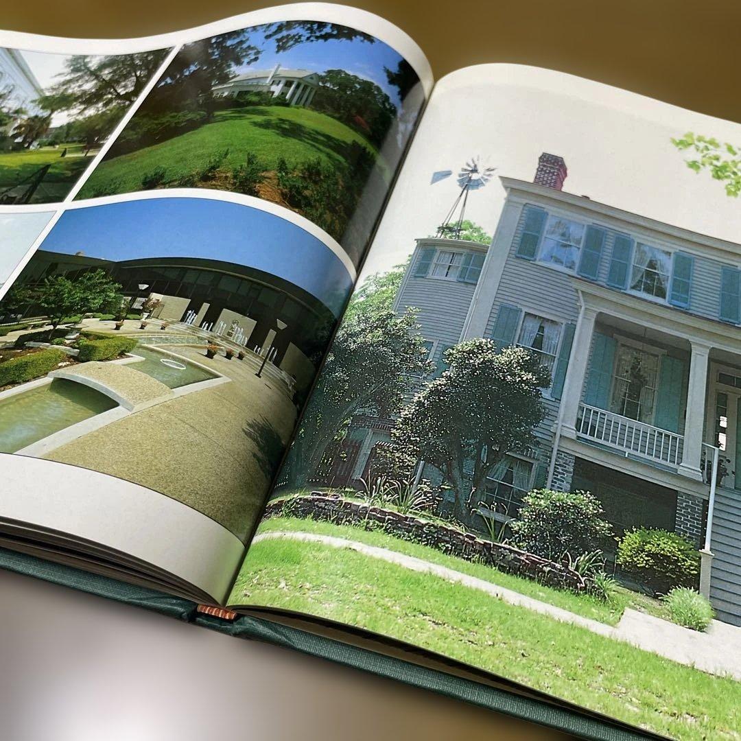 書籍　North Carolina by Ann McCarthy