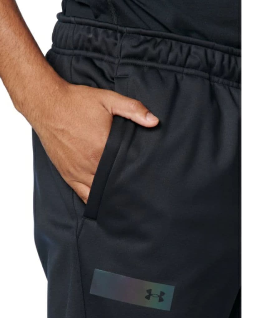 アンダーアーマー スポーツパンツ　ロングパンツ　2XL 新品未使用　未開封