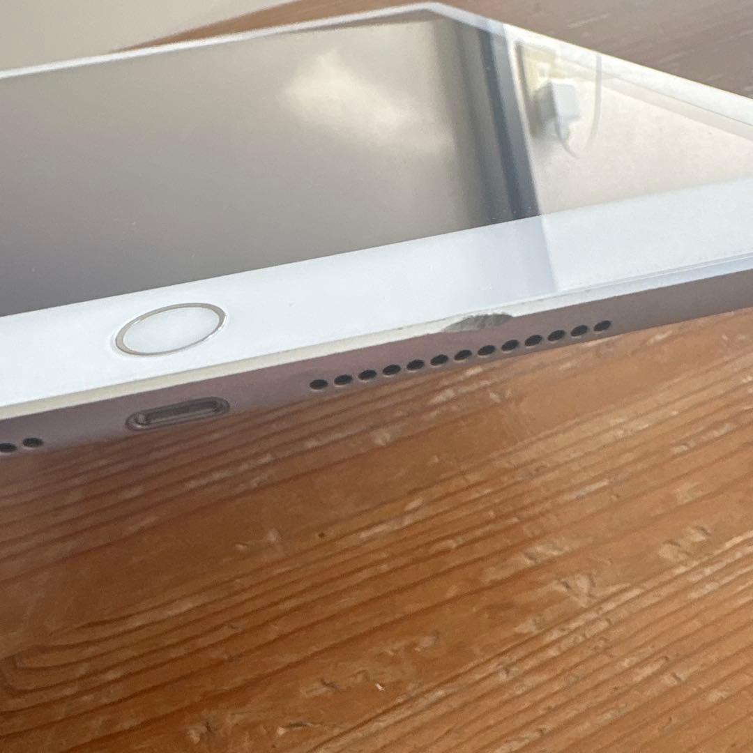 iPad 第7世代 128GB Wi-Fi シルバー 本体 動作確認済85%