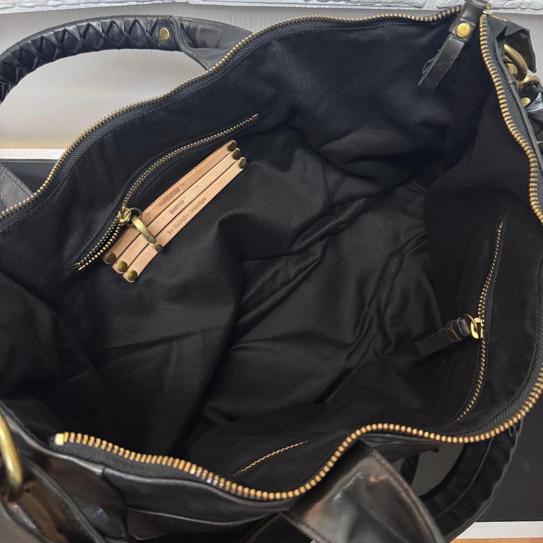 cornelian taurus コーネリアンタウ レザーショルダーバッグ 鞄