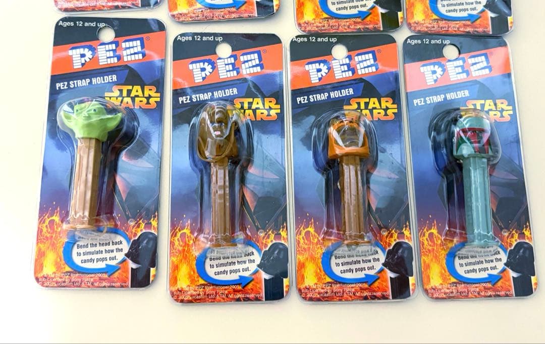 PEZ ペッツ　スターウォーズ　 ストラップホルダー　全8種類
