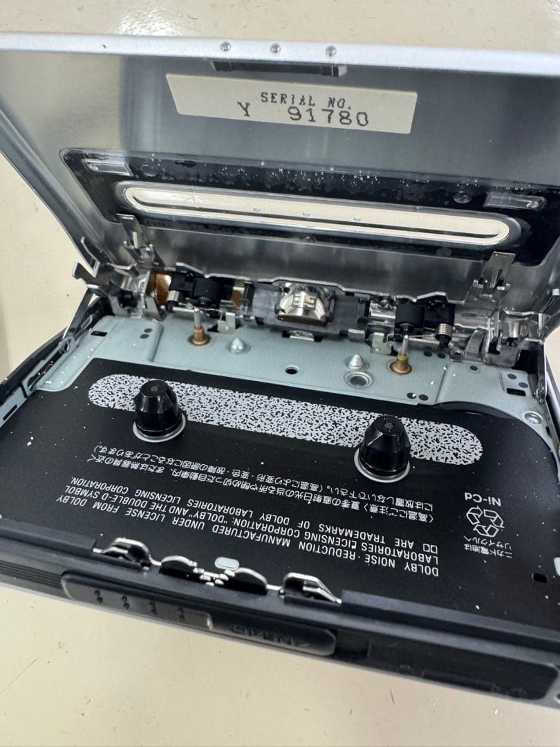 SONY WM-EX677 ウォークマン カセットプレーヤー　ジャンク