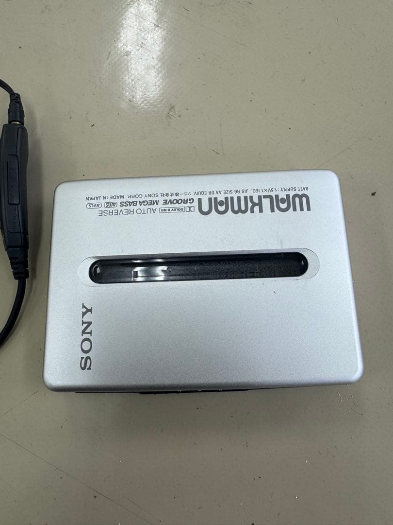 SONY WM-EX677 ウォークマン カセットプレーヤー　ジャンク