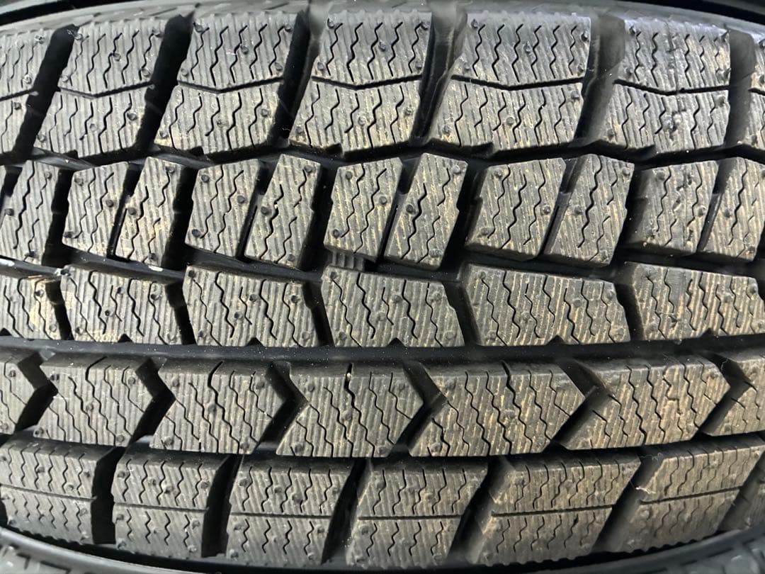 送料込み‼️ 155/65R13 国産 2025年製✨イボイボあり❗️ 冬タイヤ
