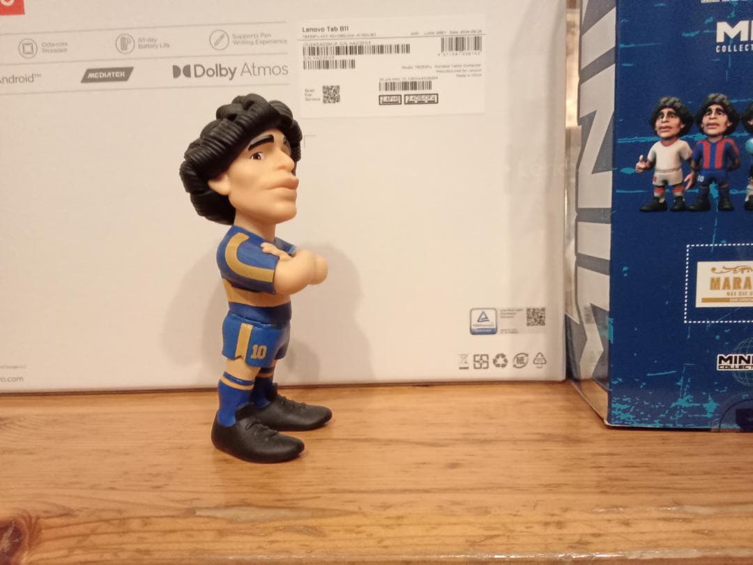 マラドーナ MINIX フィギュア ボカ 美品 メッシ