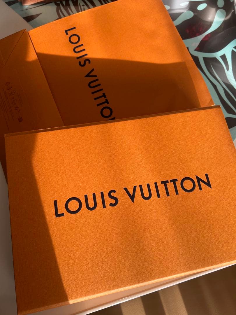 【美品】LOUIS VUITTON 大判 ストール モノグラム