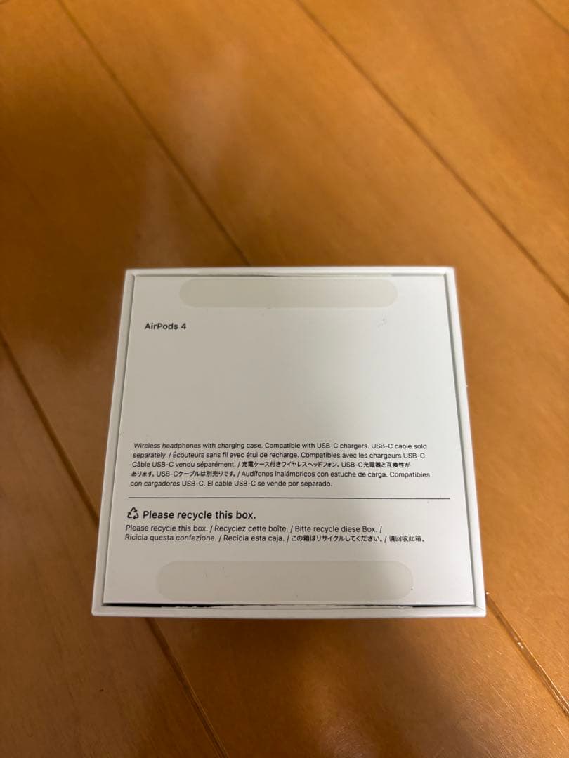 AirPods 4 本体 USB-C充電 ホワイト ノイズキャンセリング非搭載