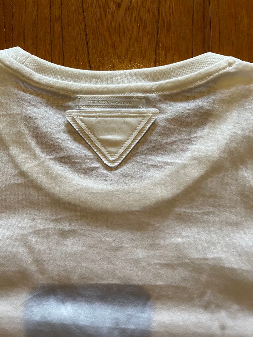 PRADA ホワイト Tシャツ 半袖