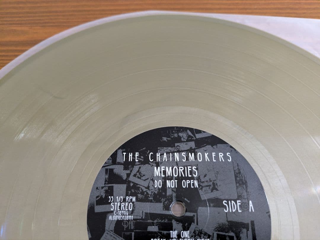 洋楽 THE CHAINSMOKERS MEMORIES DO NOT OPEN