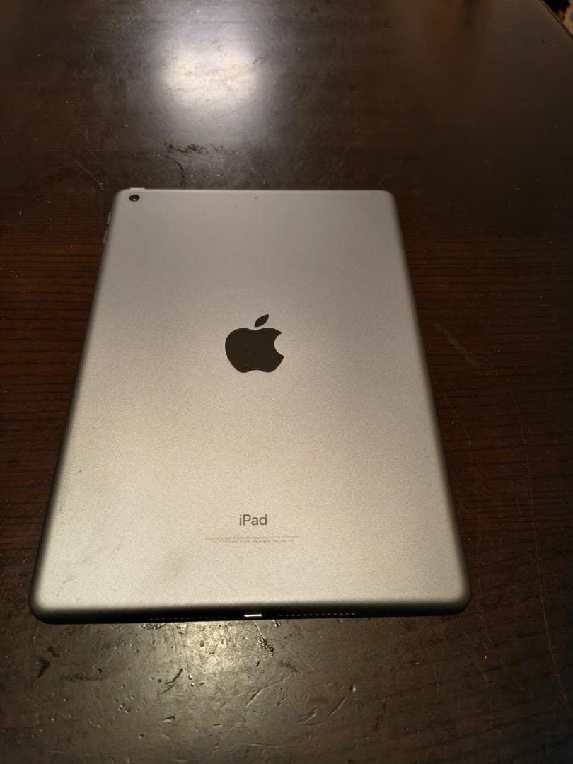 【美品】Apple iPad 第六世代 スペースグレー