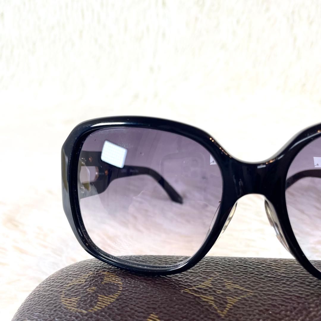 極美品　Chloe　クロエ　サングラス　CL2192A　ブラックレンズ・フレーム