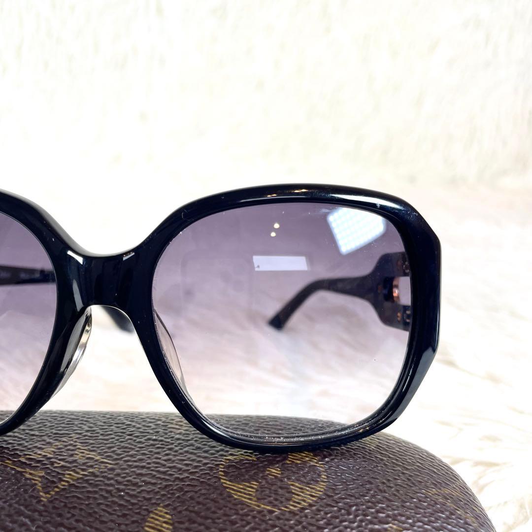 極美品　Chloe　クロエ　サングラス　CL2192A　ブラックレンズ・フレーム