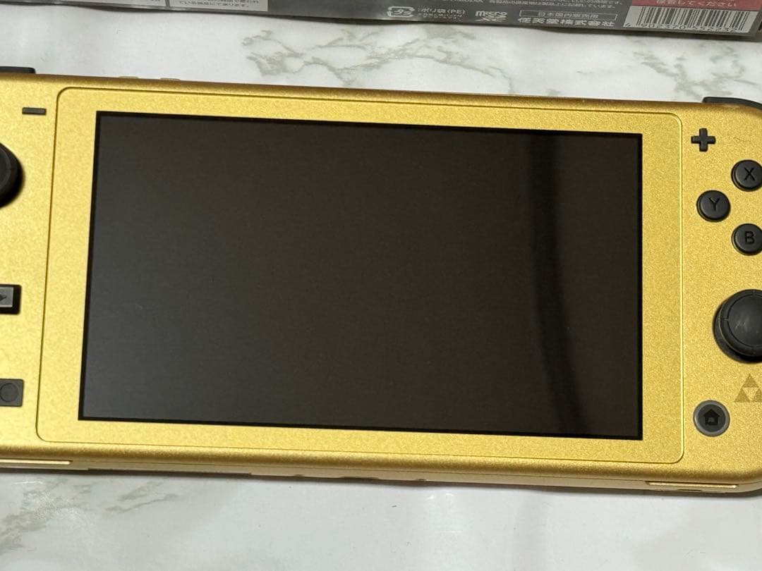 Switch Switch Lite本体 ハイラルエディション　ケース付き