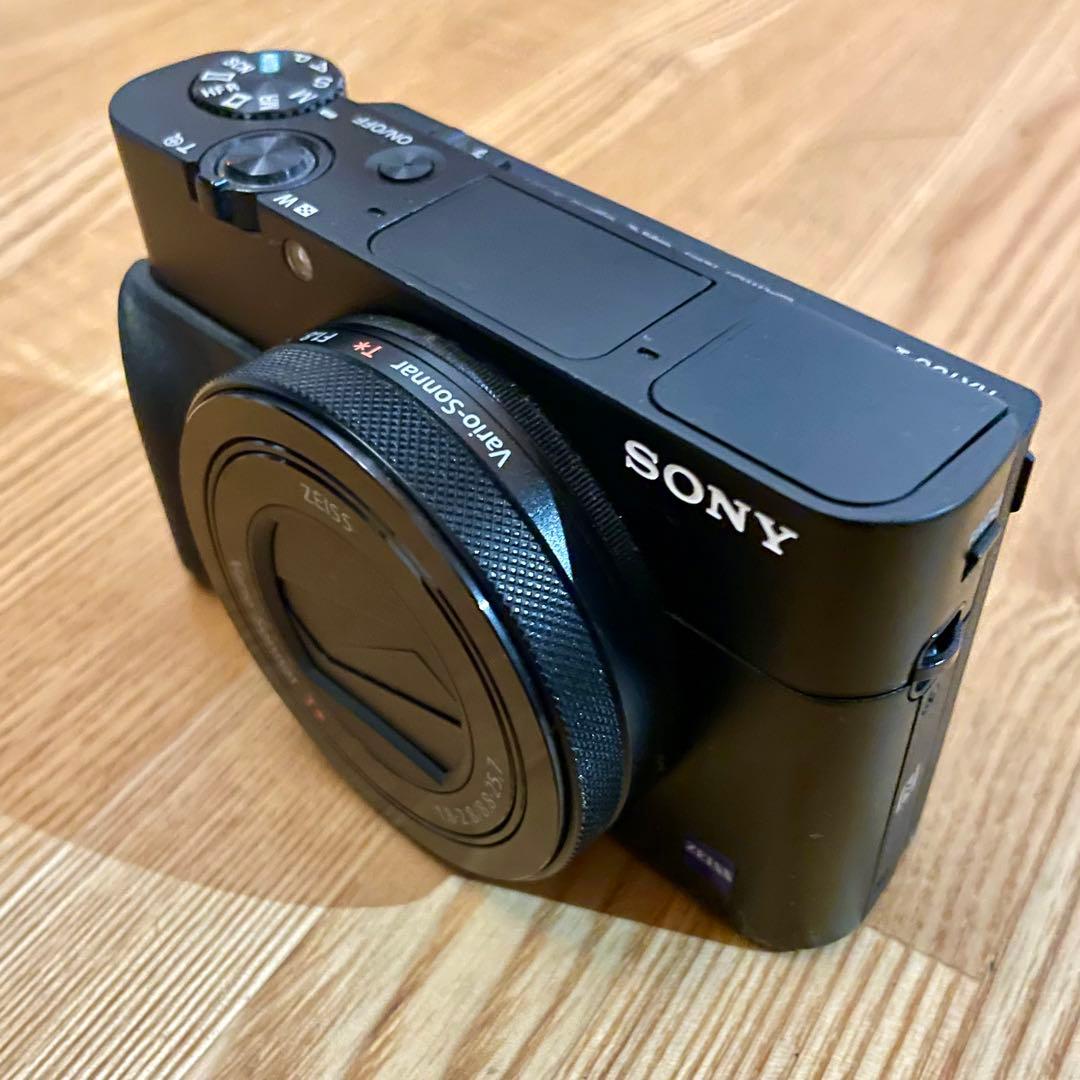 デジタルカメラ SONY DSC-RX100M5