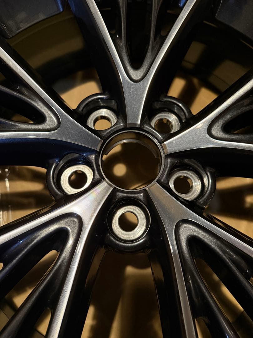 TOYOTA プリウス　60系純正ホイール19インチ　アルミディスクホイール１本