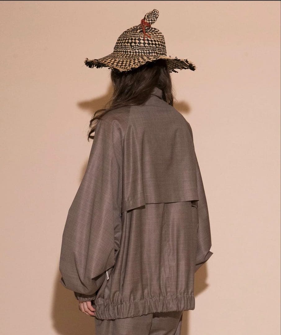 MATERIAL MIX・GIMMICK LINE BIG BLOUSON