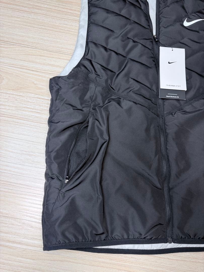 新品未使用　Nike Therma-FIT ベスト ブラック　Sサイズ