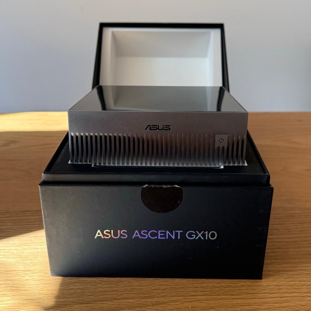 【新品・日本未発売モデル】ASUS Ascent GX10 4TB スパコン