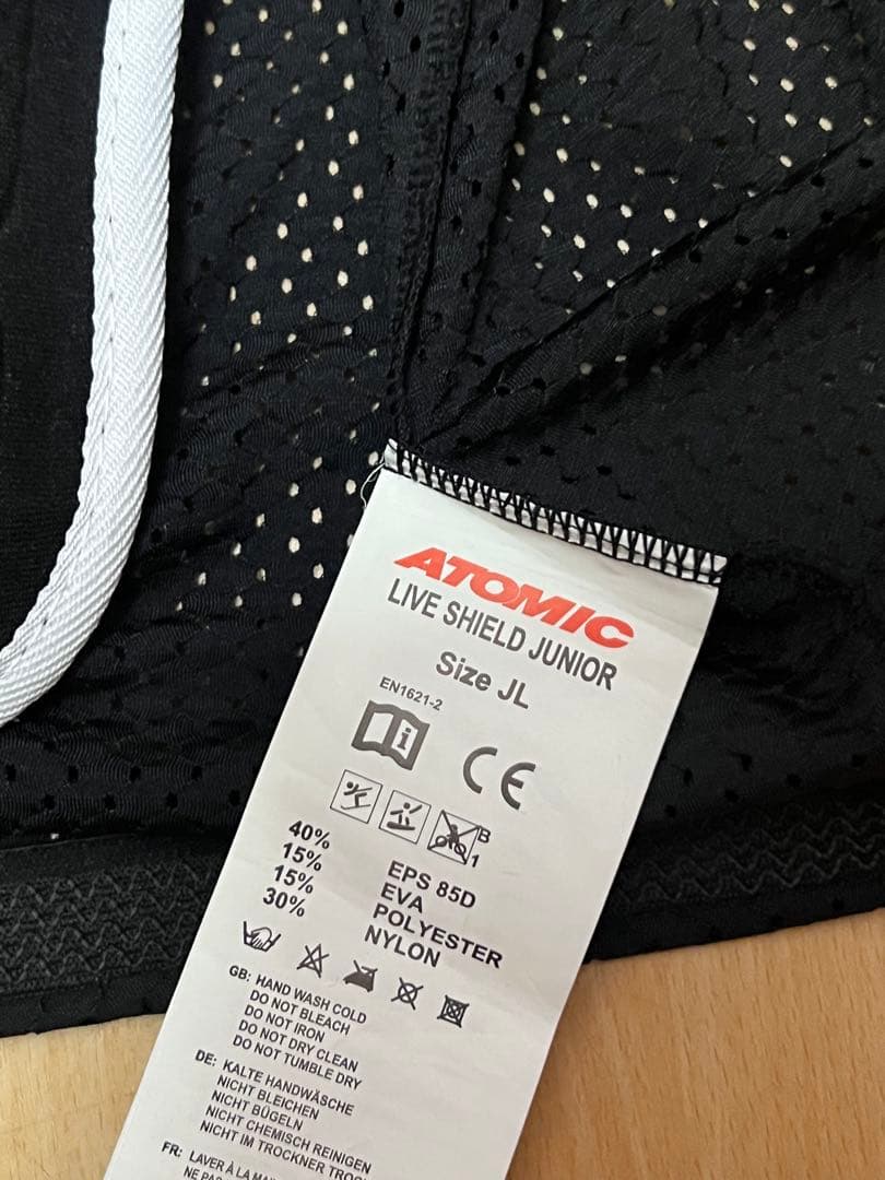 ATOMIC スキー スノボ アルペン 脊髄ガード プロテクター S 未使用
