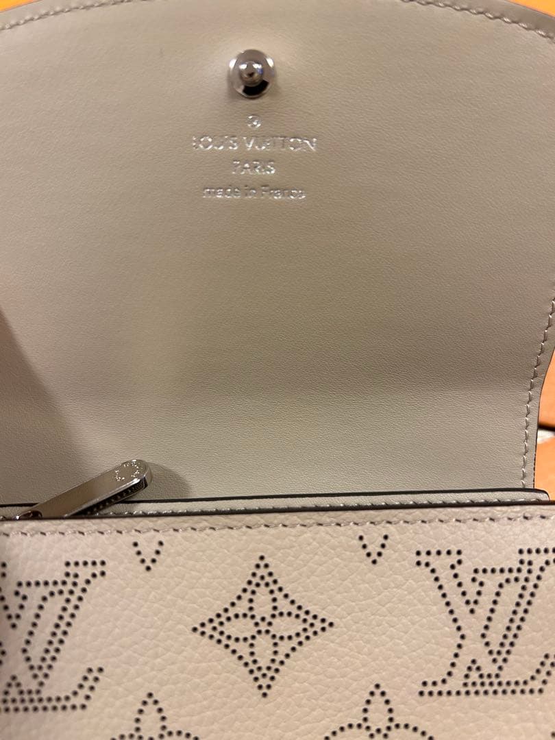 新品 Louis Vuitton ポルトフォイユ・イリス コンパクト　マヒナ