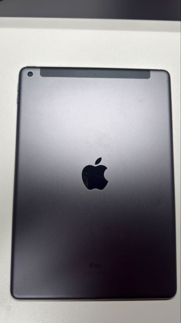 Apple iPad 9世代 セルラー 64GB スペースグレー　美品