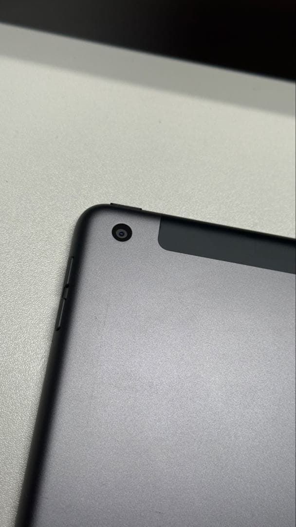 Apple iPad 9世代 セルラー 64GB スペースグレー　美品