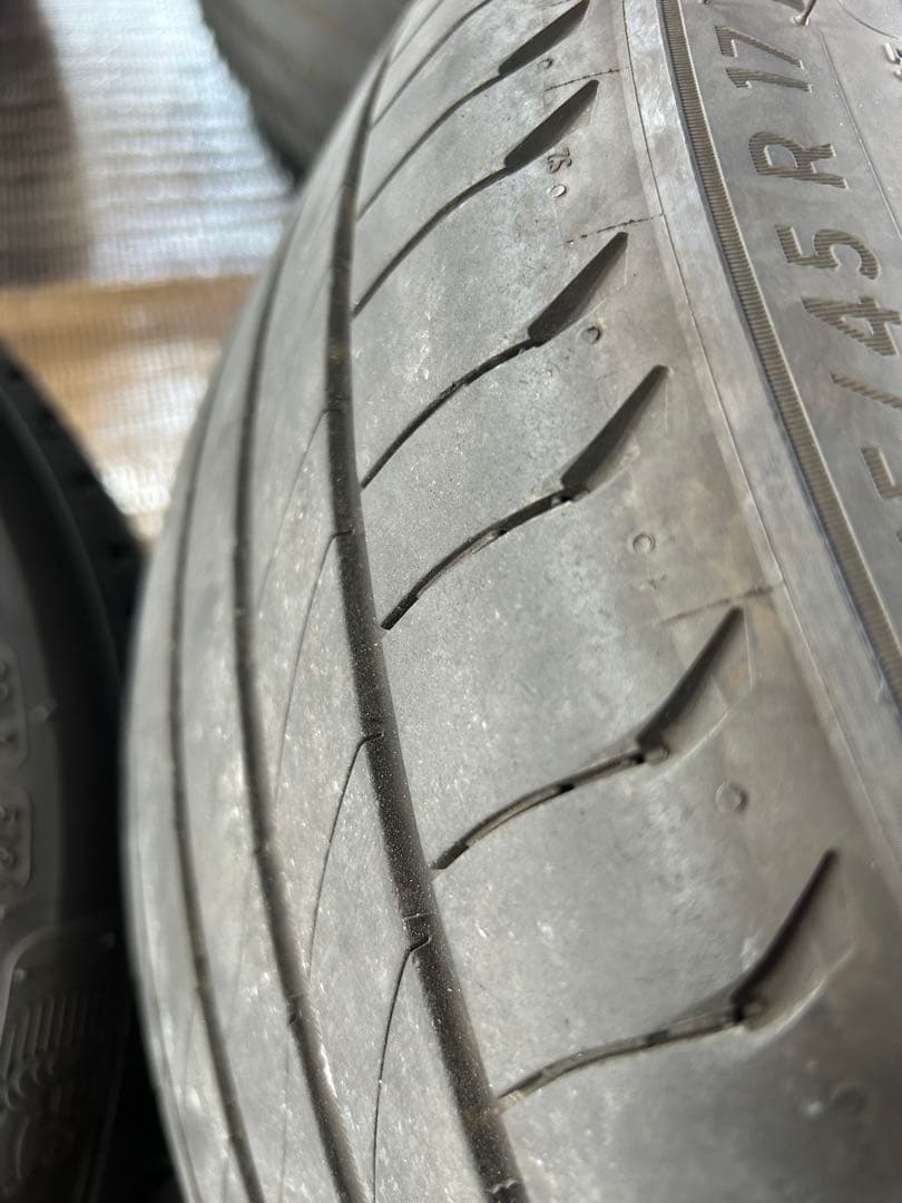送料込み2024年製215/45R17ミシュランPRIMACY4 中古タイヤ４本