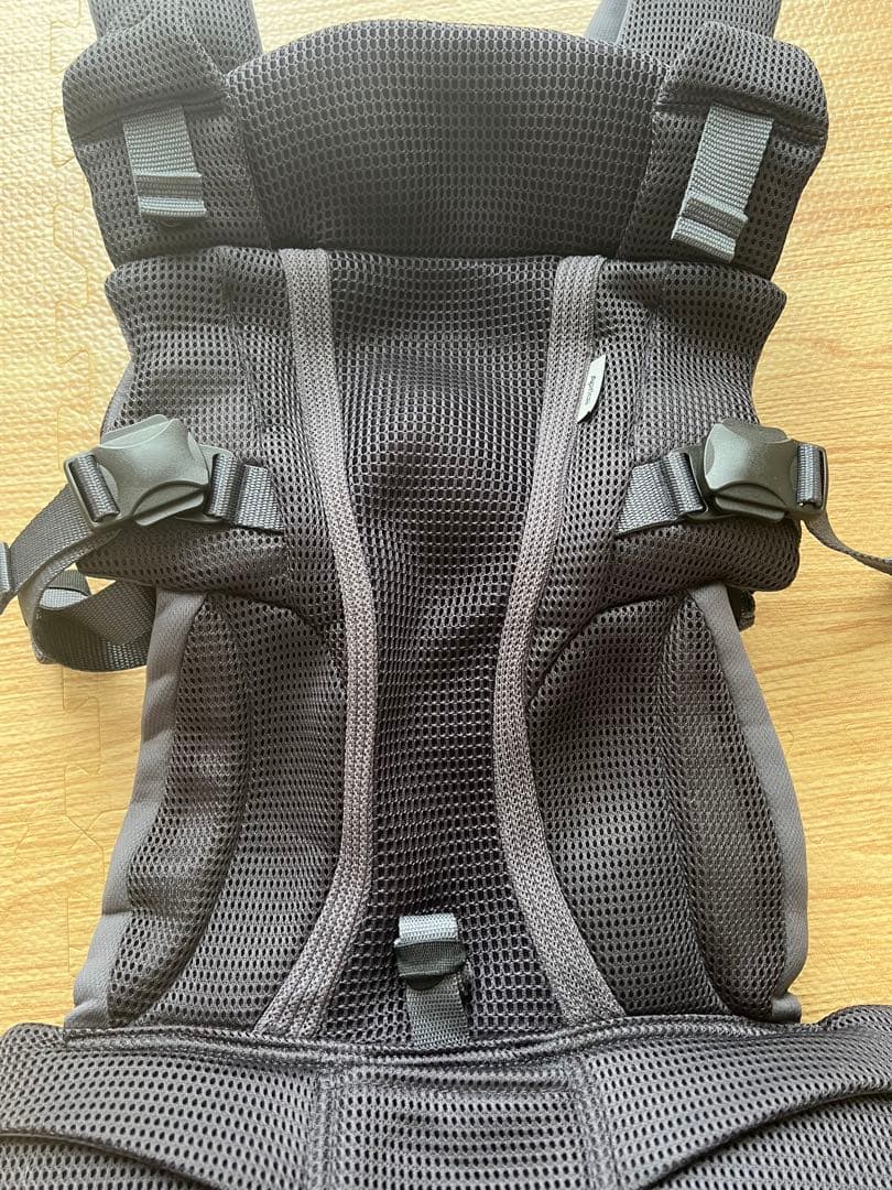 美品✨Aprica ラクリス 抱っこ紐 ダークグレー