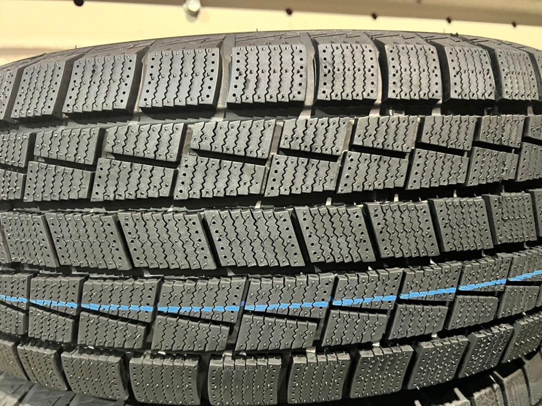 (北海道以外)スタッドレスタイヤ 215/45R17 4本セット