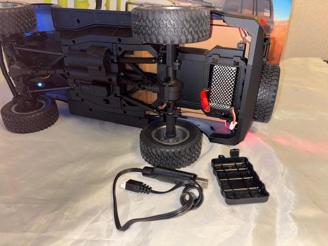 F*W様 JXC 1/12 ランドクルーザー(LC80) RCクローラー　（中国