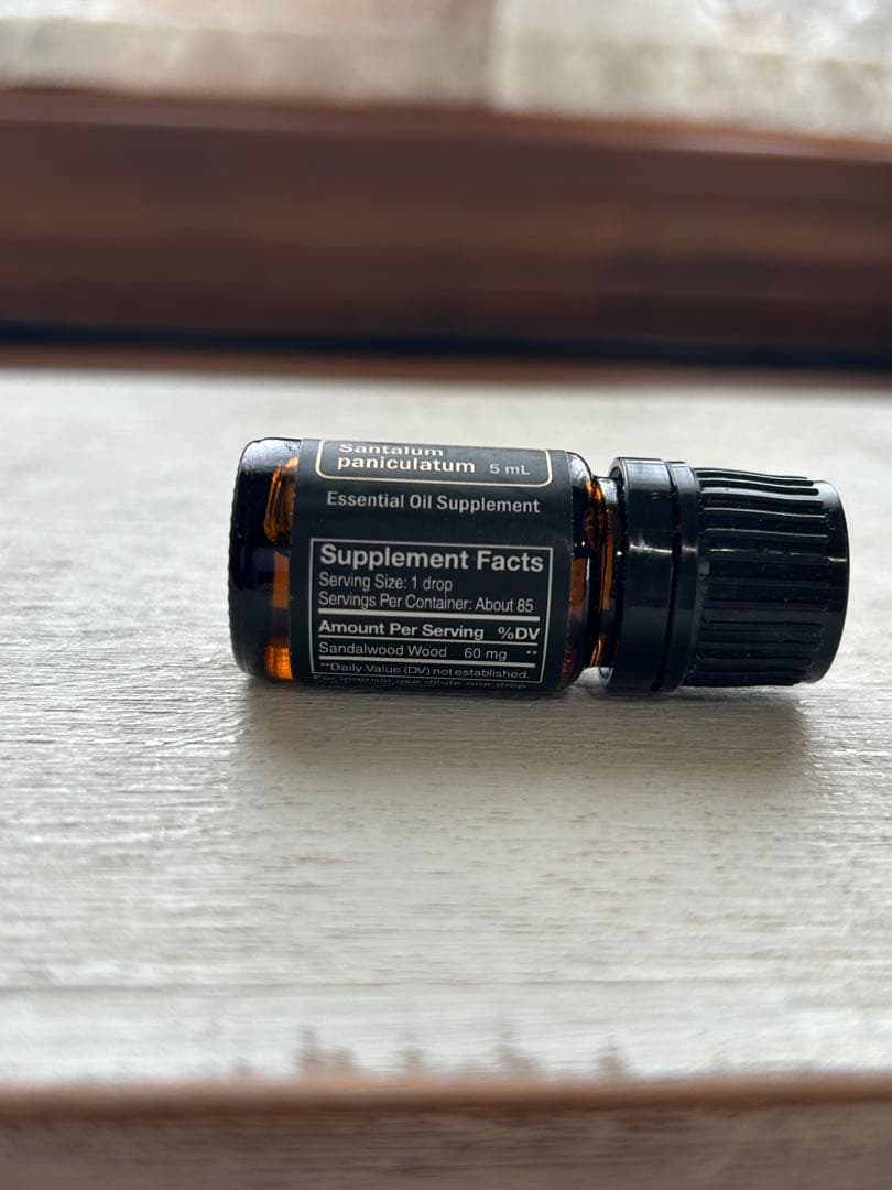 エッセンシャルオイル doTERRA Hawaiian Sandalwood 5mL