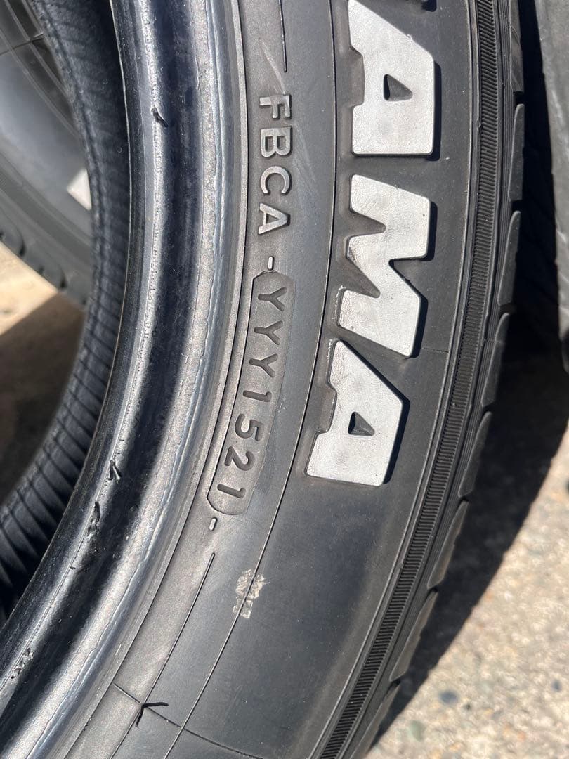 ハイエースタイヤ YOKOHAMA PARADA PA03 215/60R17