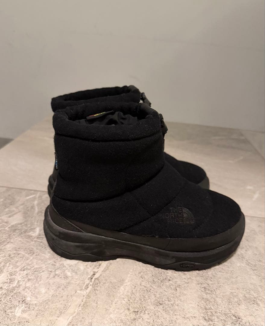 THE NORTH FACEノースフェイスヌプシ ショートブーツ黒23.0cm