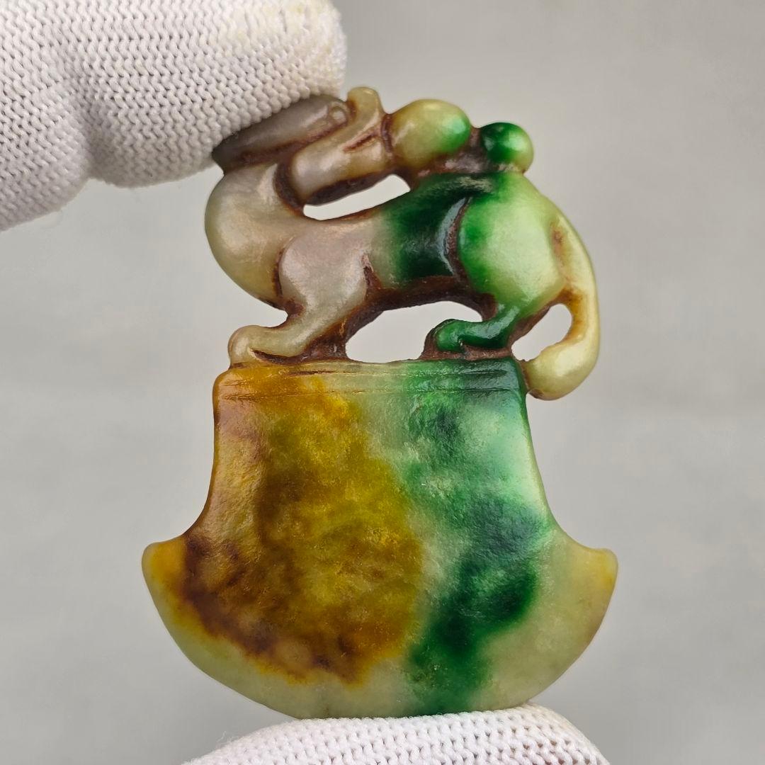 骨董品 古翡翠 黄翡 辛翠 細工手彫 福寿綿長紋 根付 玉佩 美品