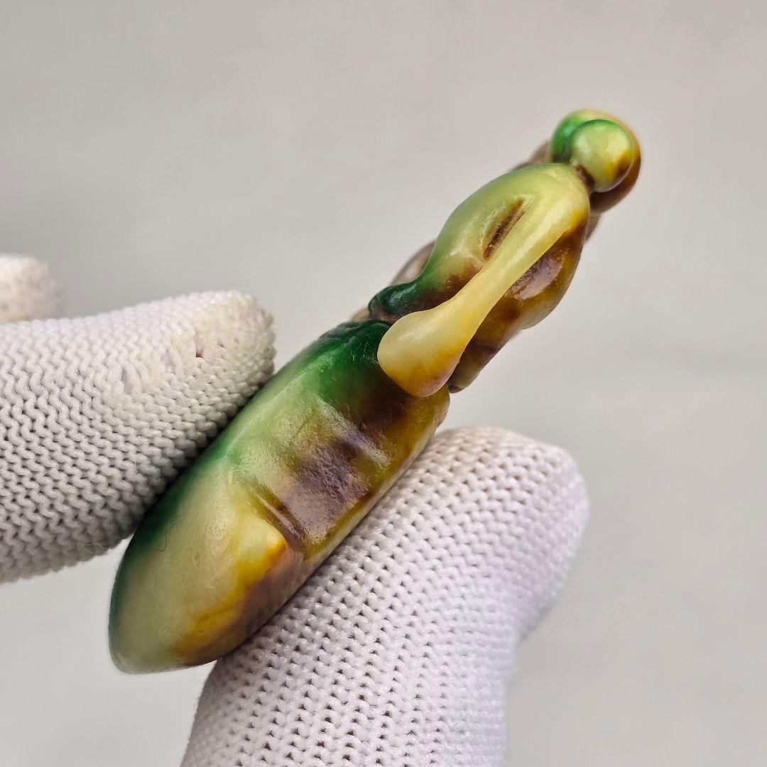 骨董品 古翡翠 黄翡 辛翠 細工手彫 福寿綿長紋 根付 玉佩 美品