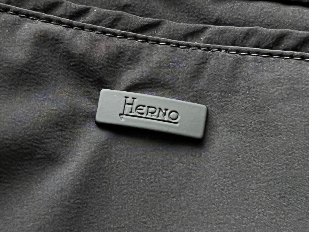 HERNO ヘルノ ラミナー PT00001UL ストレッチナイロンパンツ M