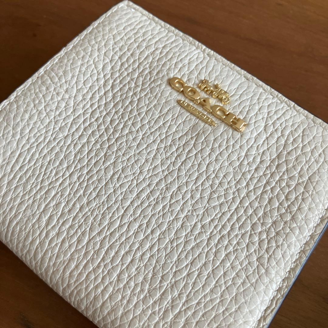 新品未使用二つ折り財布 COACH レザー C2862 IMCHK 1 ホワイト