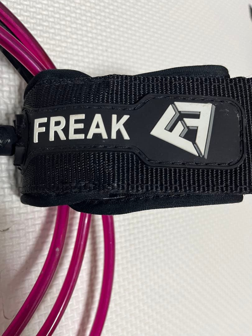 最終価格フューチャーフィンAM1 FREAKのリーシュ付き