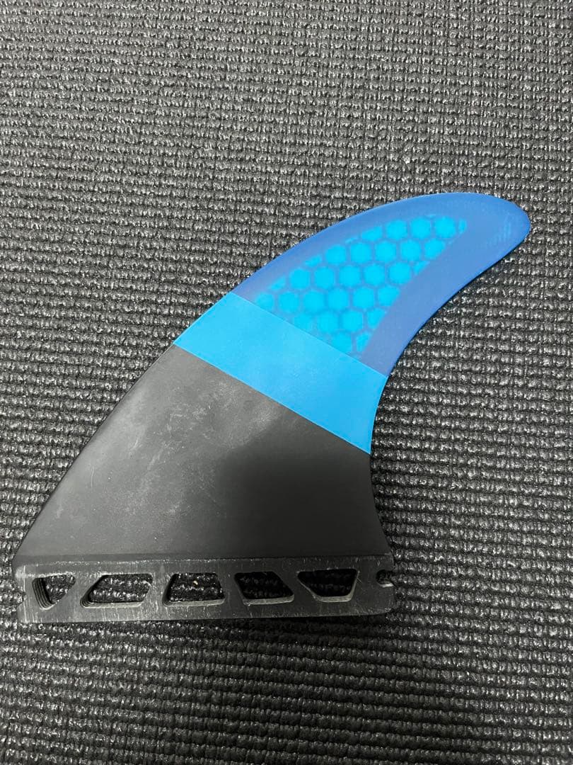 最終価格フューチャーフィンAM1 FREAKのリーシュ付き