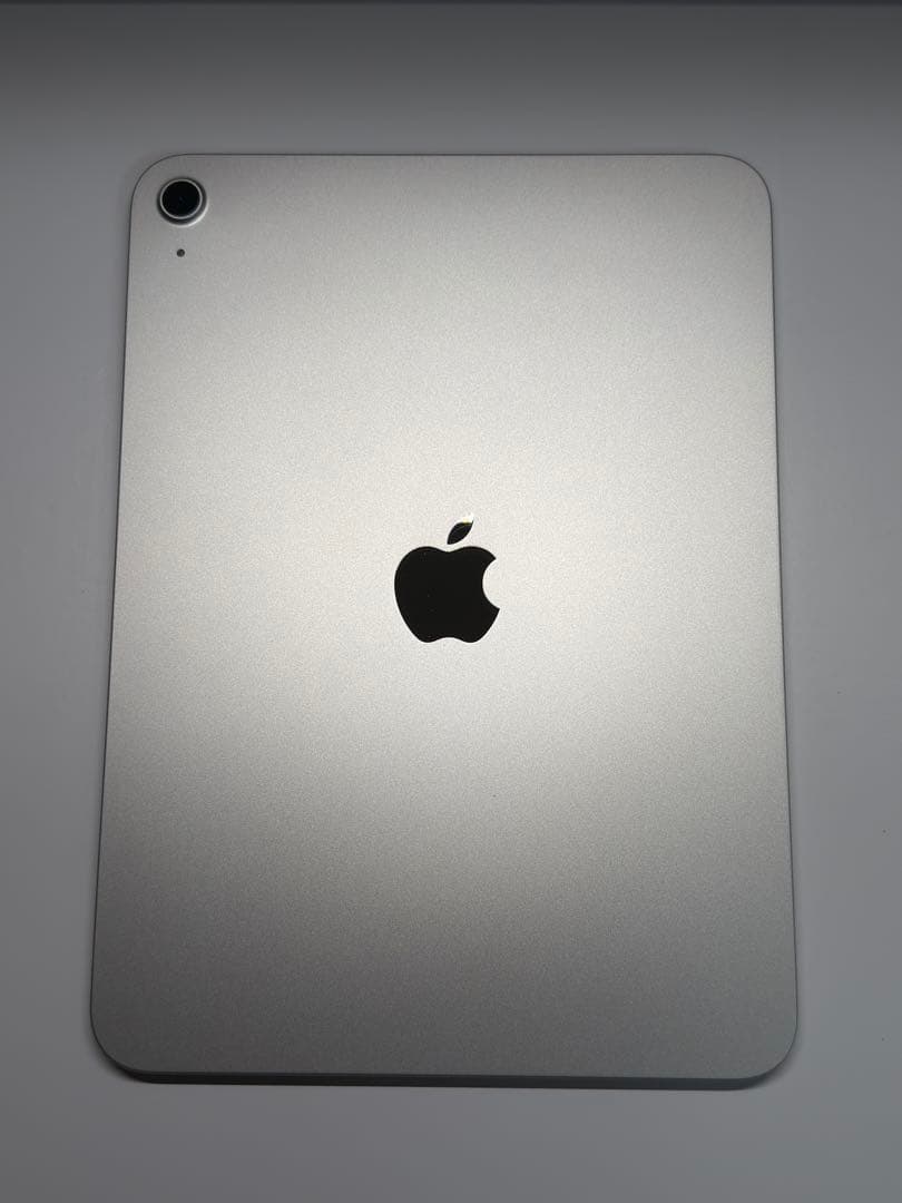 美品 Apple iPad A16 128GB Wi-Fi シルバー おまけ付き