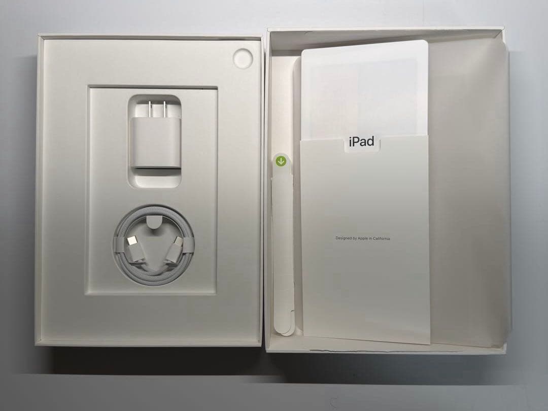 美品 Apple iPad A16 128GB Wi-Fi シルバー おまけ付き