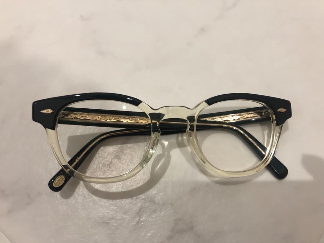 美品　EYEVAN Webb PBK/ECR 47-22 調光レンズ
