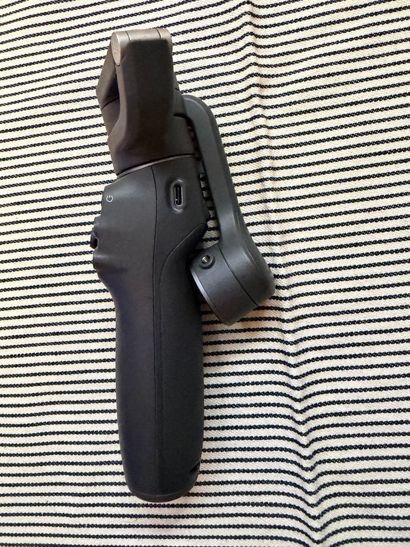 DJI Osmo Mobile 6 スタビライザー スマホ　ジンバル