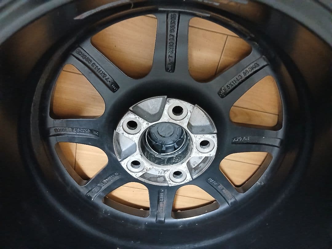 ②MLJ エクストリームJ 16in 7J +35 PCD114.3 2個