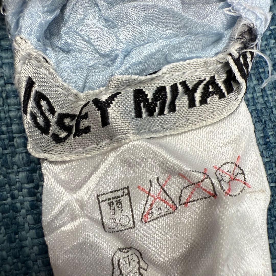 ISSEY MIYAKE しわ加工Tシャツ ライトブルー