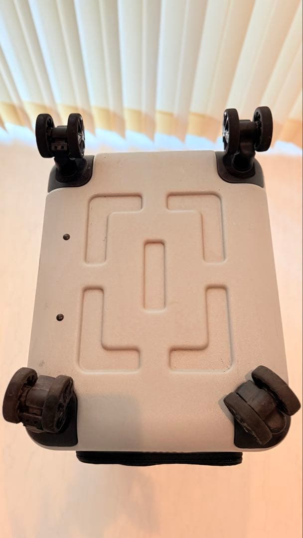【美品】ペット用キャリーケース、PETiCO（M）新品クッション付き