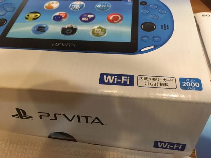 PSVita PCH-2000 アクアブルー wi-fiモデル 8GB付き