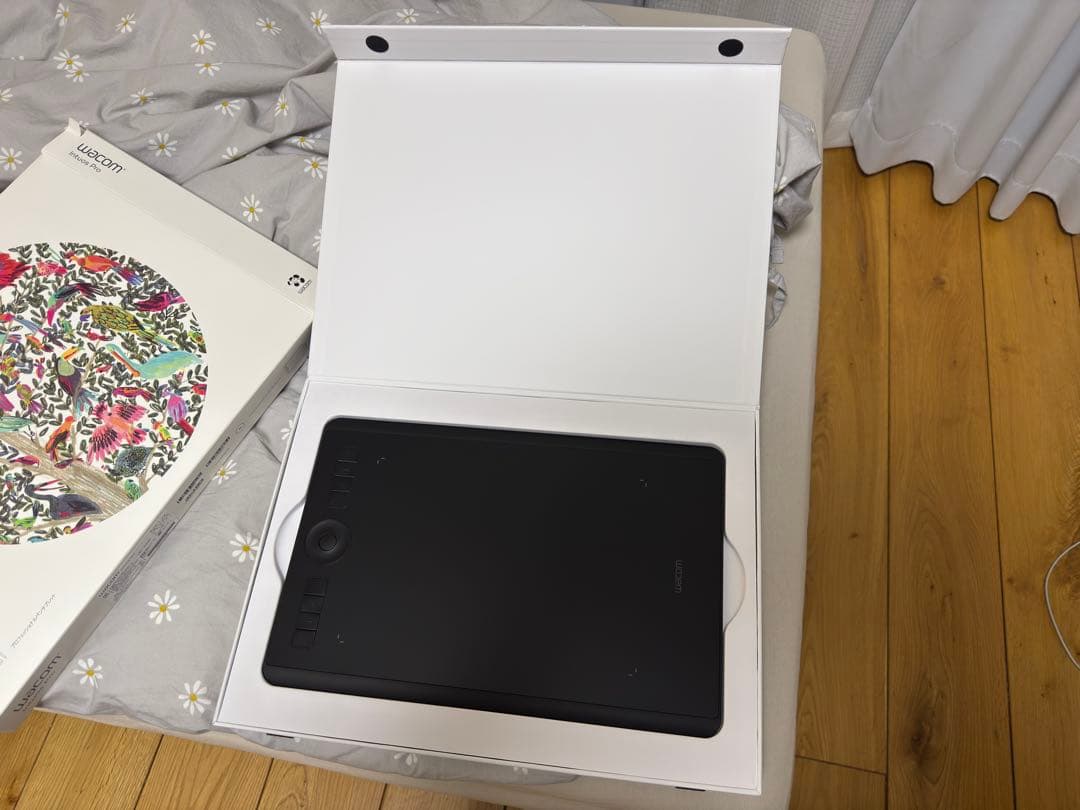 Wacom Intuos Pro PTH-660 ペンタブレット本体