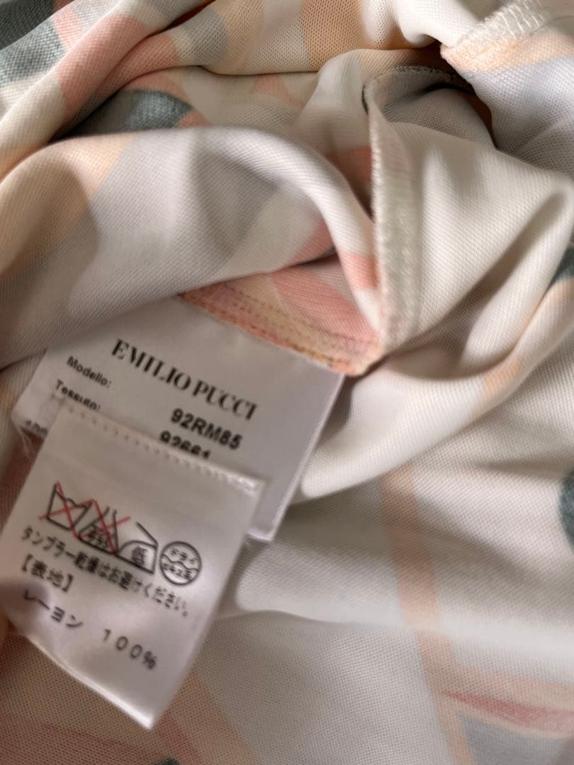 春夏活躍♡ EMILIO PUCCI エミリオプッチ オフショルダーワンピース